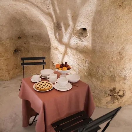 B.23 Bed and Breakfast